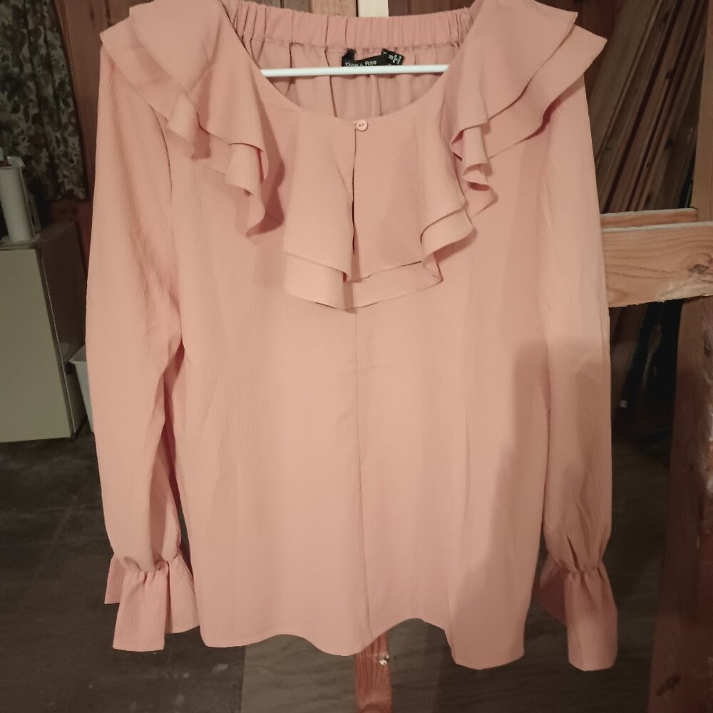 Peach doe and rae blouse